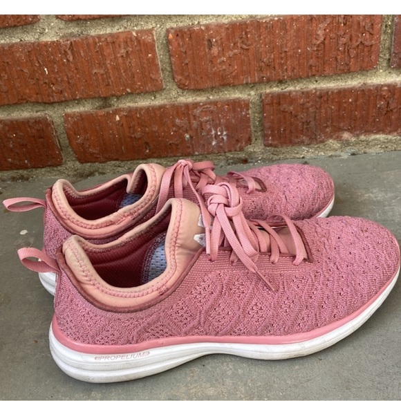 APL  Women's TechLoom Phantom Sneaker in Mauve pink. - Picture 5 of 5